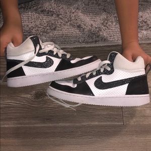 Boys Nike high tops size 5.5